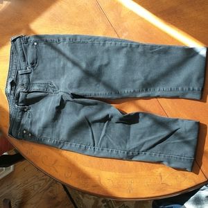 Liverpool Jeans Abby Skinny Black Mid Rise Jeans.  Size 8/29.